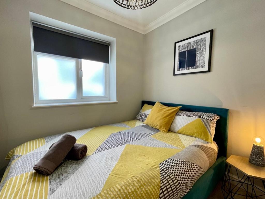 Stylish Modern Two Bedroom Apartment With Garden Cardiff Dış mekan fotoğraf