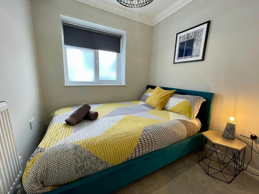 Stylish Modern Two Bedroom Apartment With Garden Cardiff Dış mekan fotoğraf